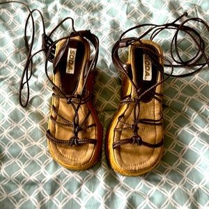 Vintage SODA wedge lace up sadals